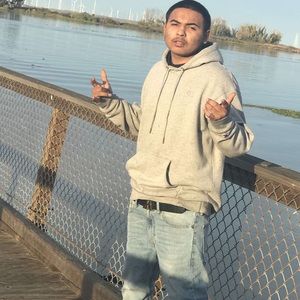 Meet your Posher, Armando